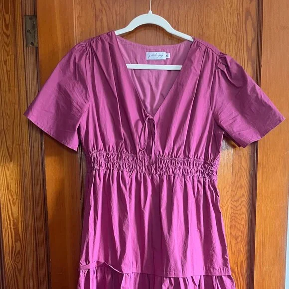 Petal & Pup Madelyn Tiered Maxi Dress in Berry XL - Picture 1 of 3